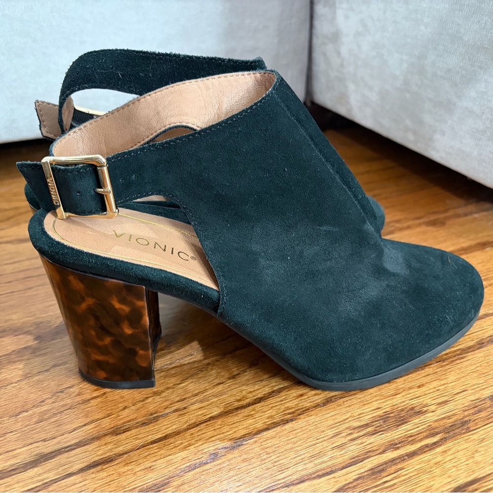Vionic Tortoise Shell Heel Bootie - Picture 3 of 9